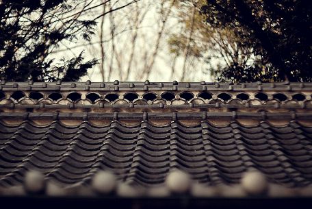 四合院需定期進(jìn)行維護(hù)保養(yǎng)，以守護(hù)其獨(dú)特的文化魅力