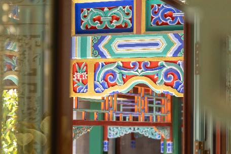 北京四合院建筑中的符號(hào)與象征：文化意義的深度解讀